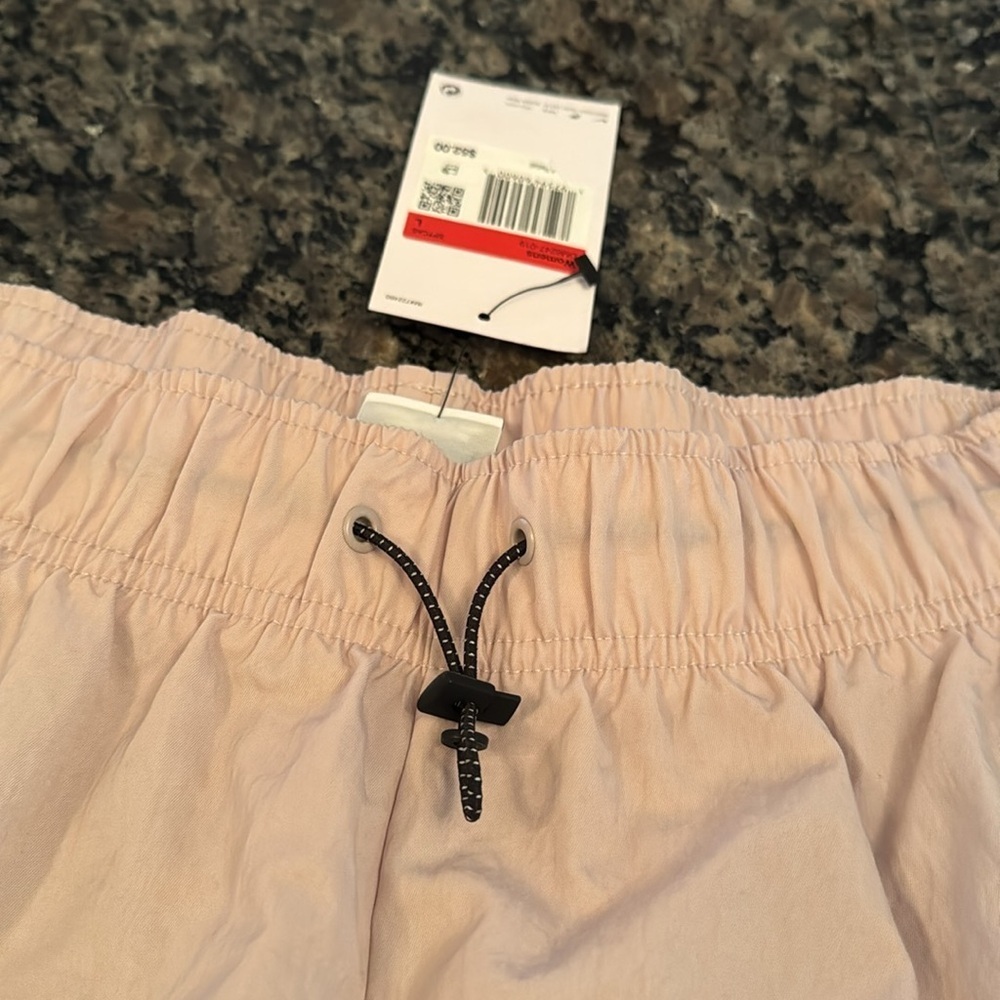 Nike loose fit high rise pocket shorts NWT L - Picture 4 of 9